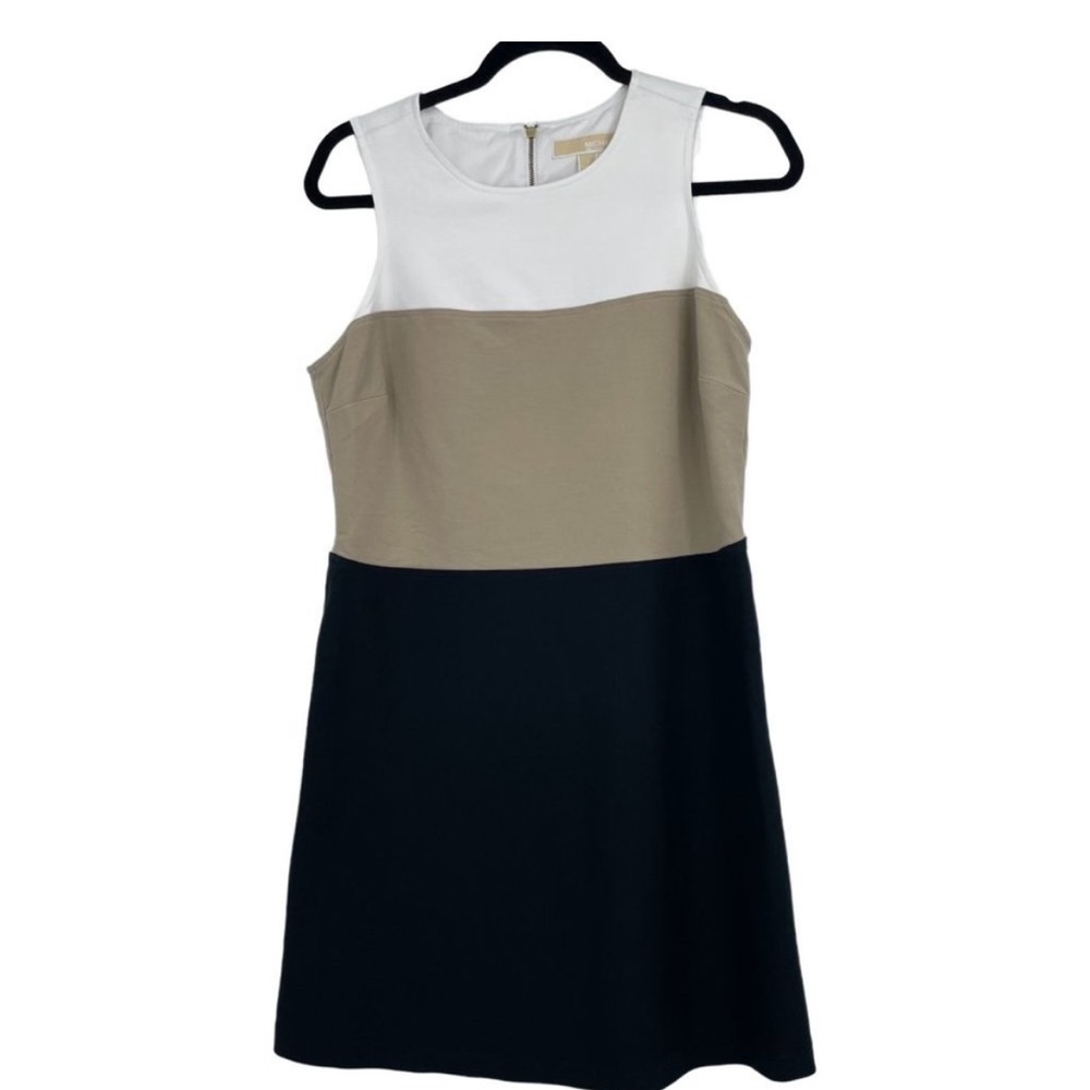 Reposhing MK dress size 8. Ordered it but unfortunately does not fit me.